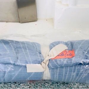 Thula Tula Blanket Curateur